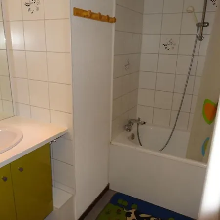 Aux Menuires, 4 Pers, Aux Pieds, Pied Des Pistes - Fr-1-178-101 Apartament *